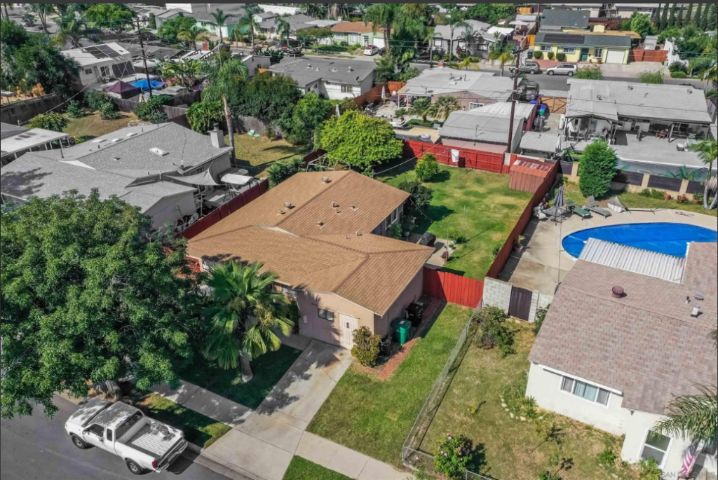 A seasoned real estate investor and repeat client needed construction financing to transform a single-family residence into a six-unit multi-family residential complex. This innovative development project will add significant value to the property and provide much-needed housing units in the San Diego market.

 